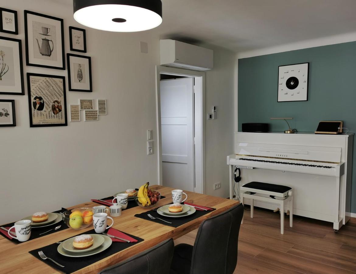 Neues City Center Piano Appartement Mit Netflix Klagenfurt am Woerthersee Exterior photo
